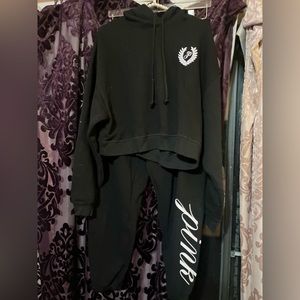 Victoria Secret pink, sweatsuit in black, large